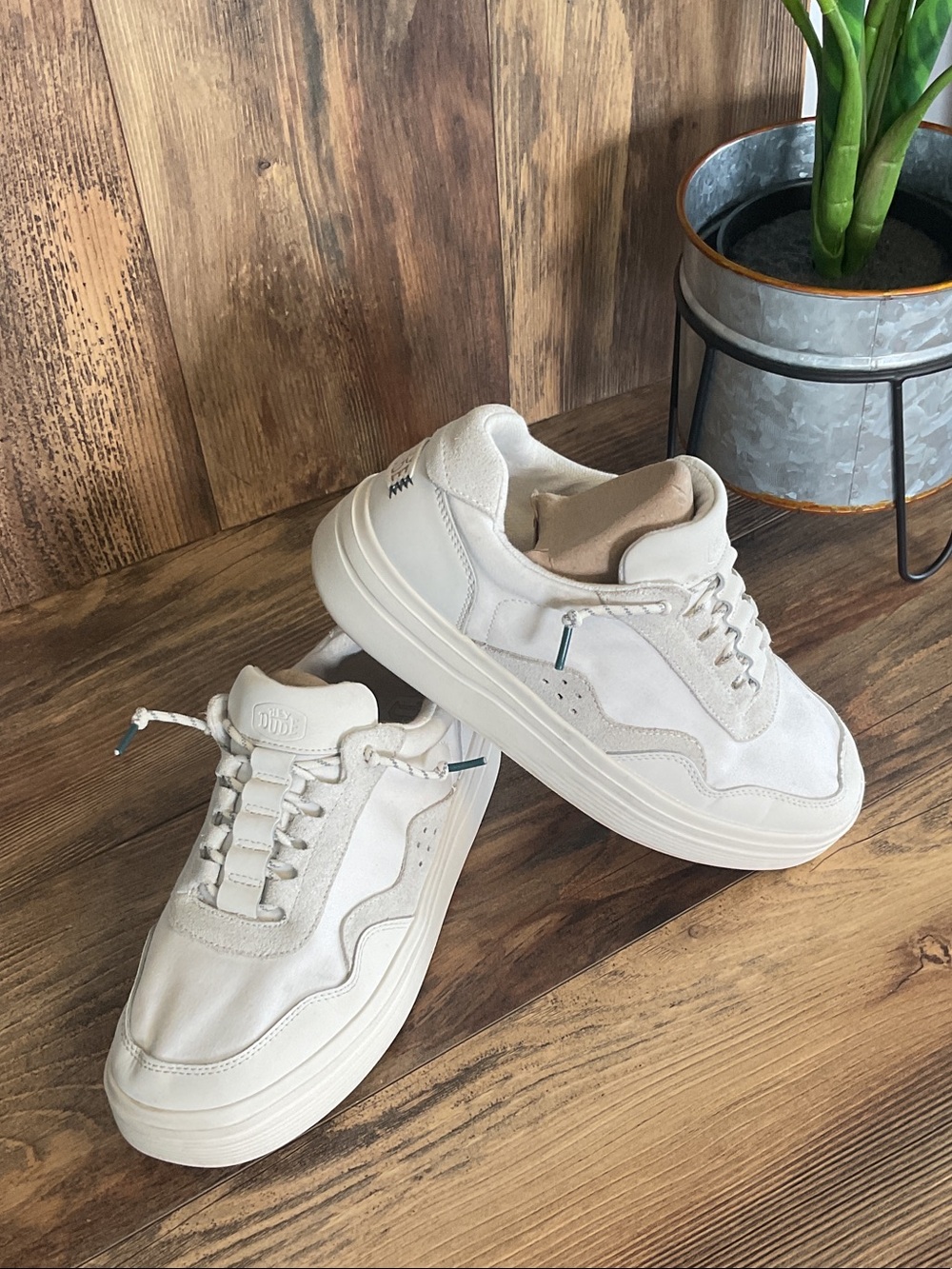 Hey Dude Cream 41271 Hudson Lift Sport Platform Low-Top Sneakers W9